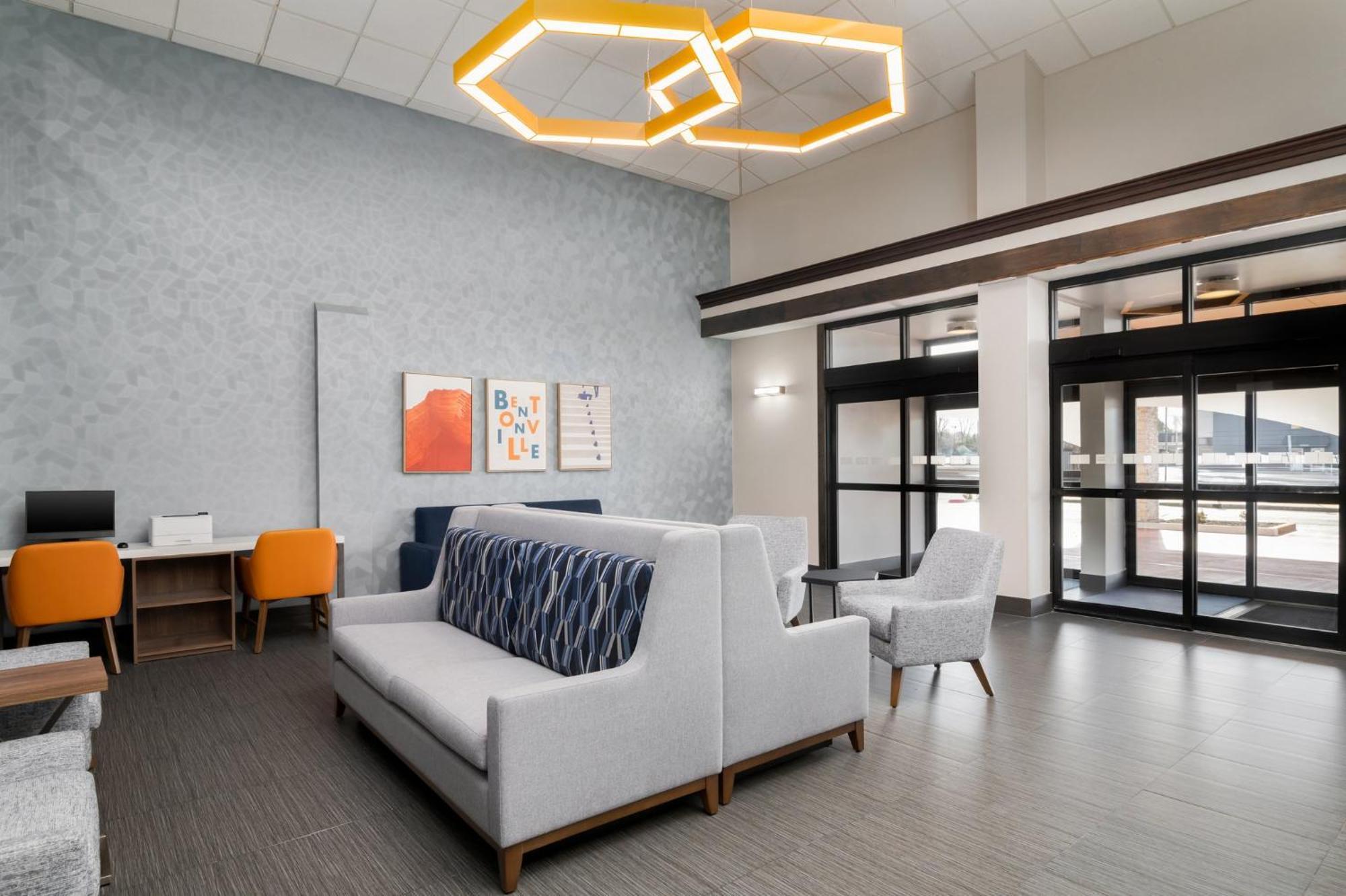 Holiday Inn Express Hotel & Suites Bentonville By Ihg Ngoại thất bức ảnh
