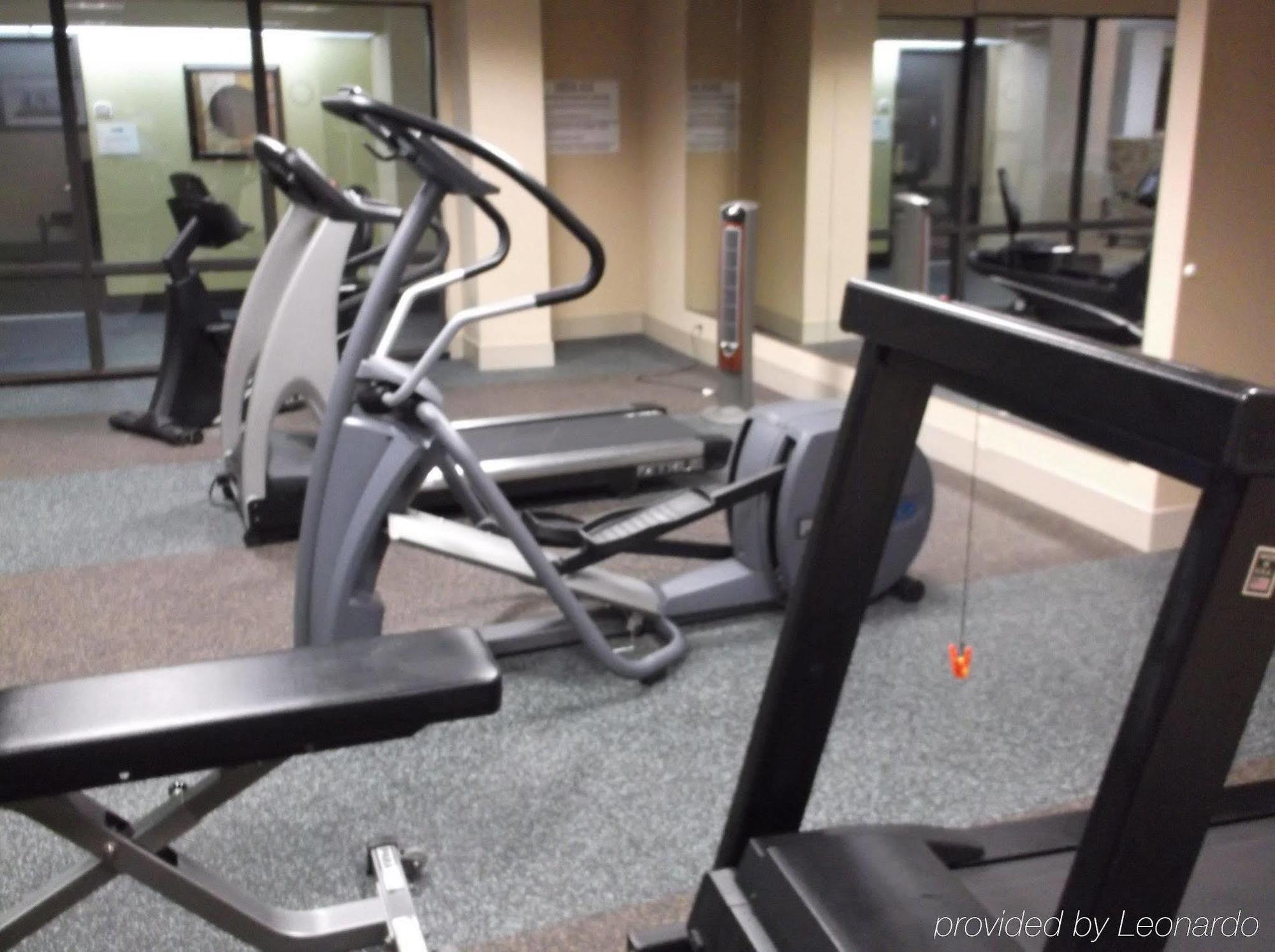 Holiday Inn Express Hotel & Suites Bentonville By Ihg Ngoại thất bức ảnh